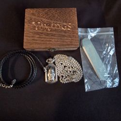 VIKING GOD OF WAR PENDANT  925SS  HEAVY PENDANT 30 GRAMS HAS STAINLESS STEEL FRANCO CHAIN AND A LEATHER CORD NECKLACE