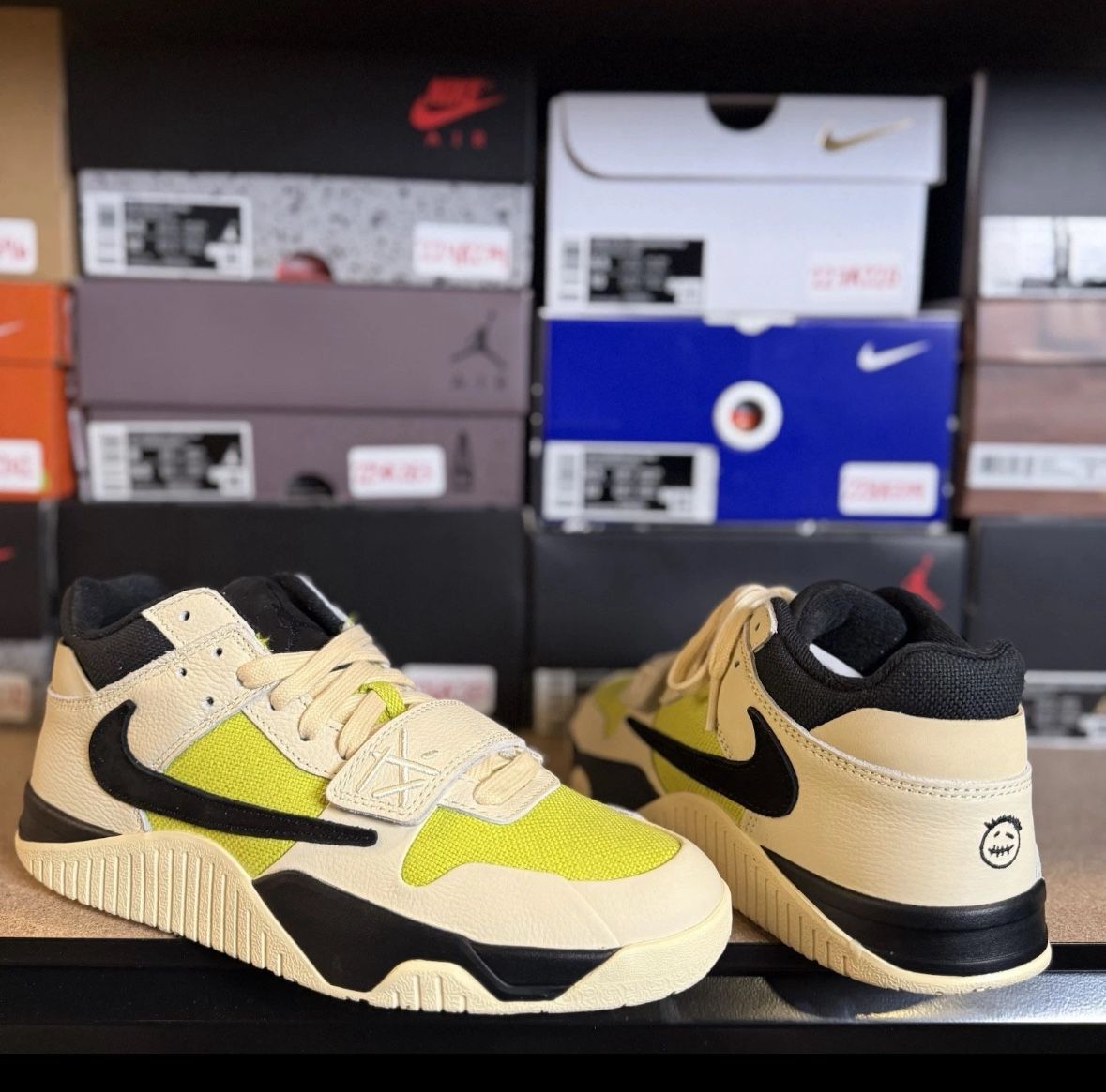 New Cactus Jack Jump Man jumpman Jack T-Rexx Bright Cactus Men’s U.S. Size 9.5 Jordan 4 Kobe Dunk Grapes