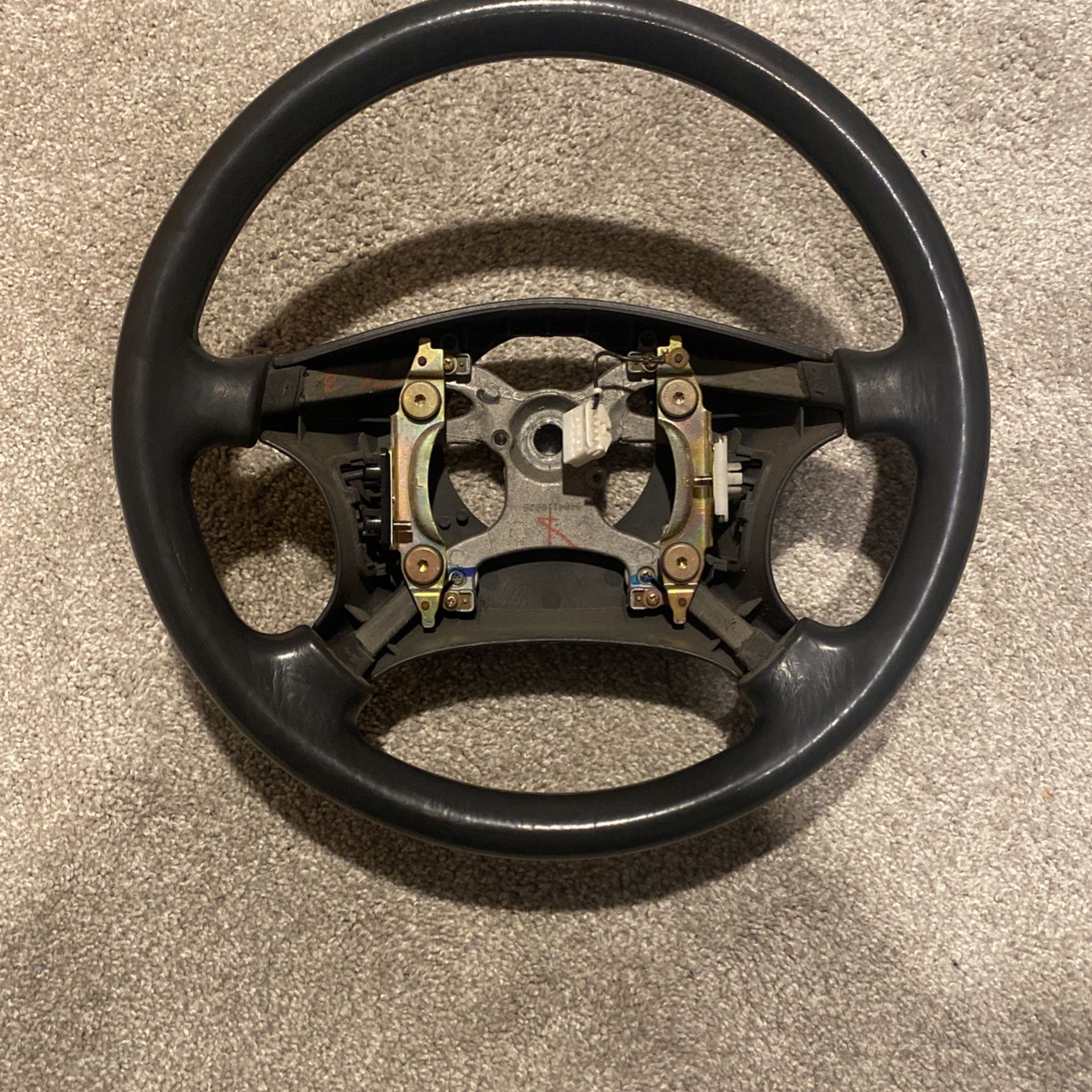 1(contact info removed) Toyota Corolla dx Steering Wheel (no Airbag)