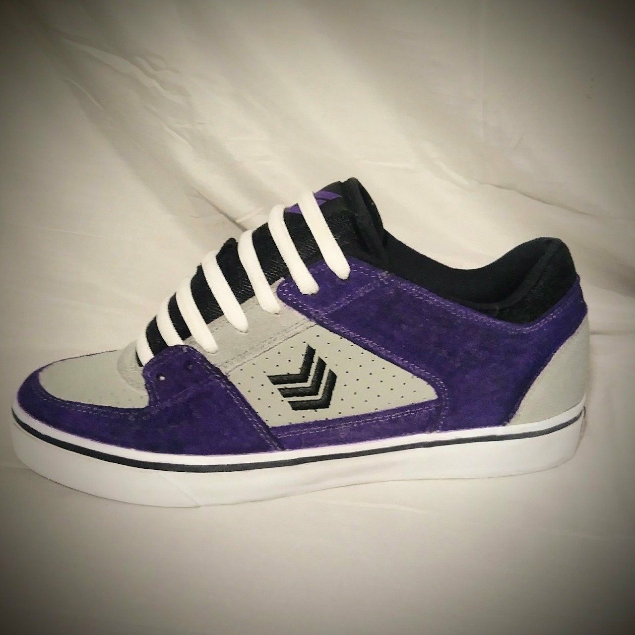 Vox Trooper sz10 (Custom Purple, Very Rare, NWOB)