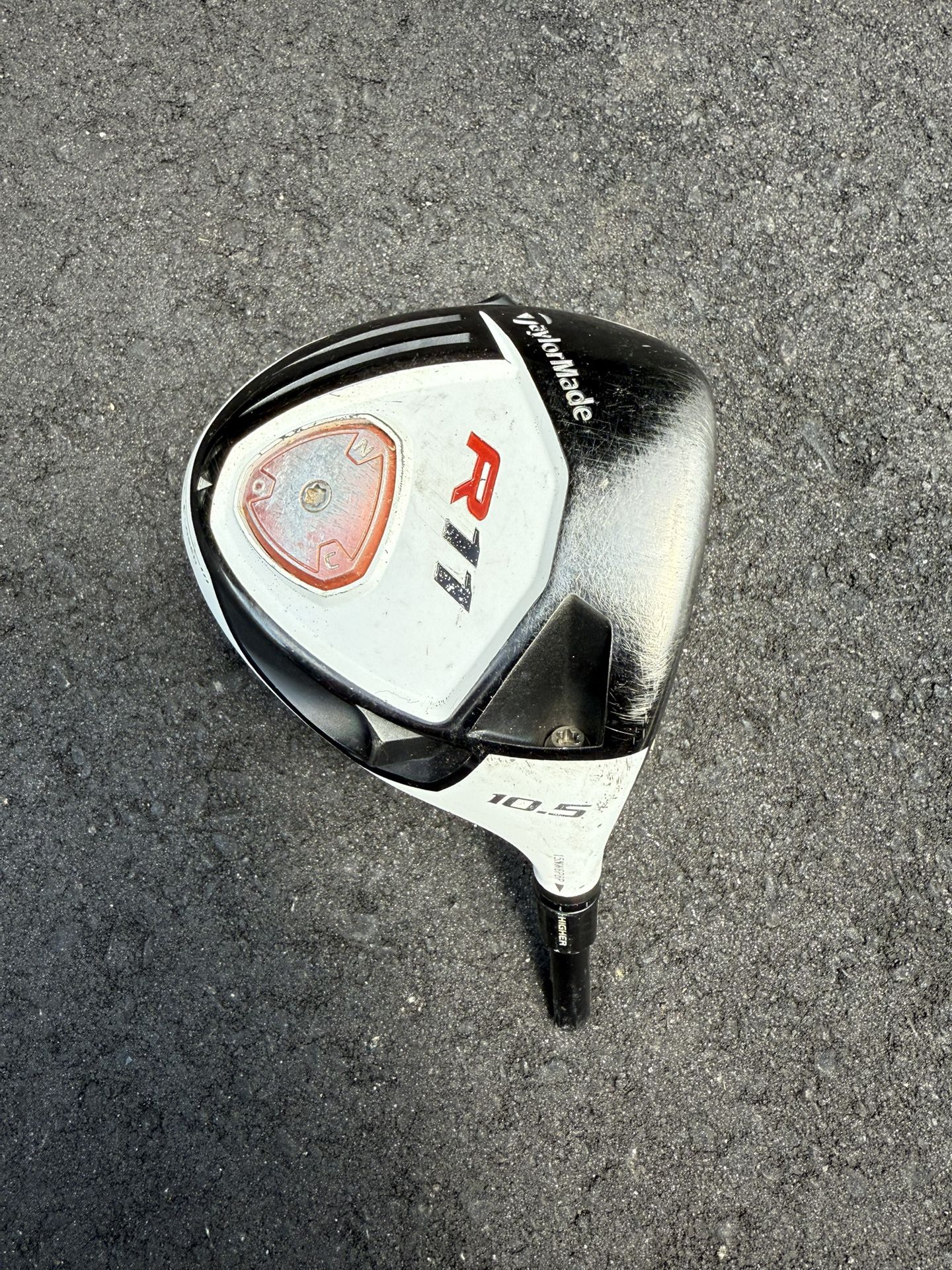 TaylorMade R11 Driver 10.5* RIGHT. HEAD ONLY (Good condition) PICK UP IN CORNELIUS