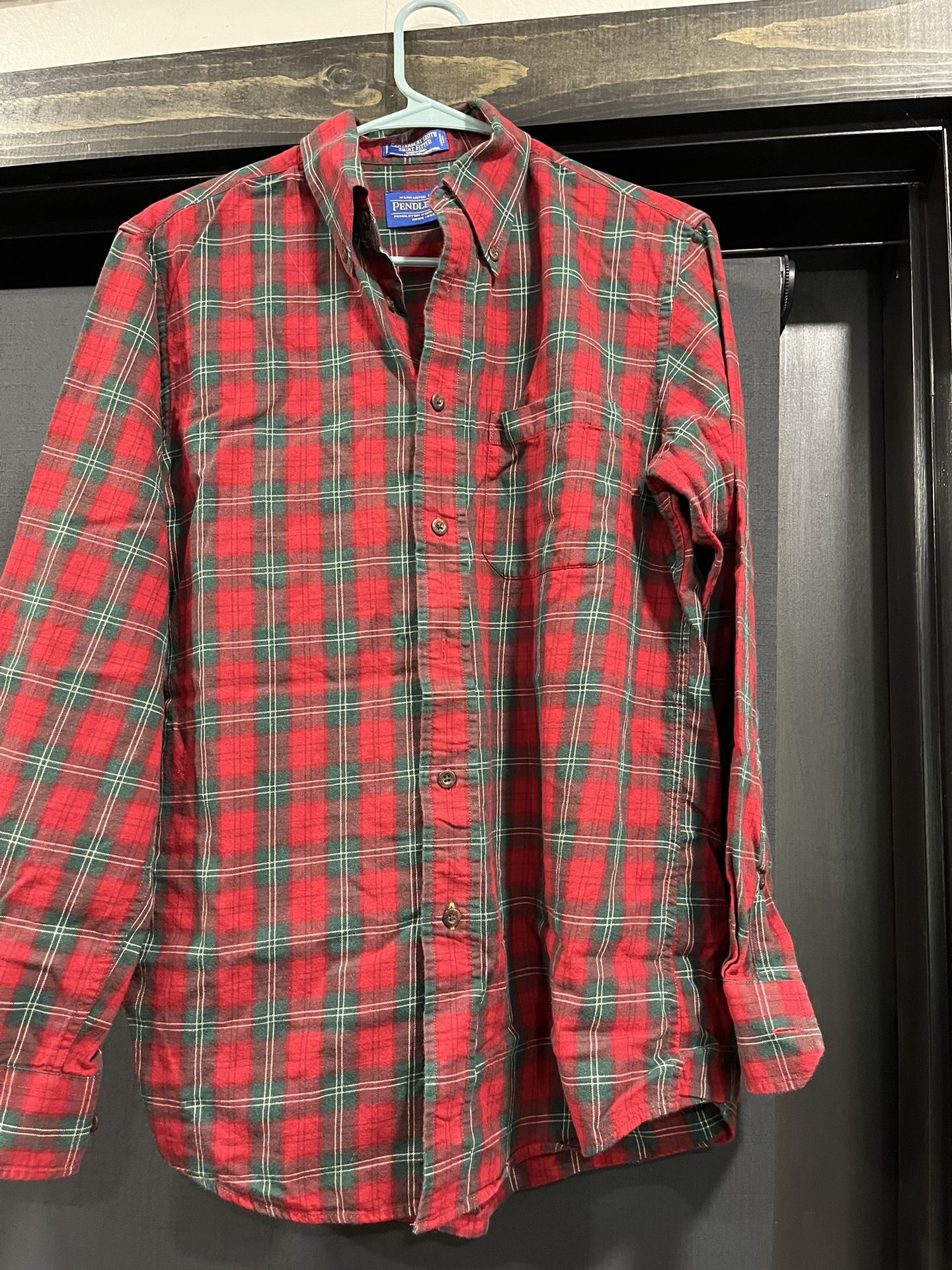 Men’s Pendleton Red Plaid Cotton/ Wool Blend Button Up Shirt Size  S