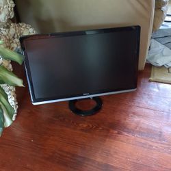 Monitor DELL 24" with Cable