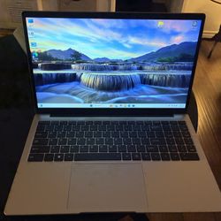 Laptop 
