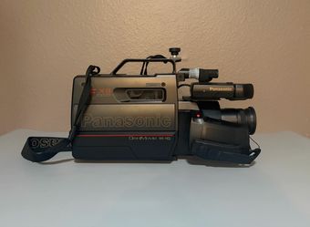 Panasonic OmniMovie VHS HQ Camcorder