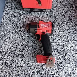 IMPACT WRENCH 1/2" MILWAUKEE TOOL ONLY 