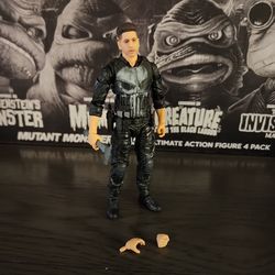 $15 - Marvel Legends Punisher (Dare Devil Born Again) Figure - Complete