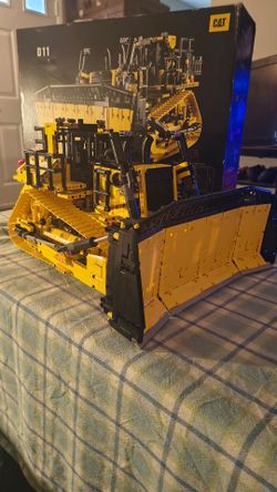 Lego Cat D11