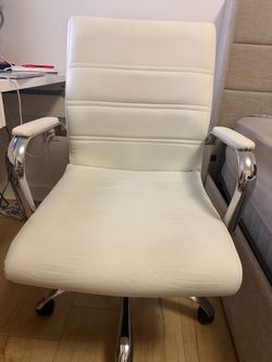 Flash Furniture White Chair LeatherSoft Swivel Office Chair – Chrome Base & Arms