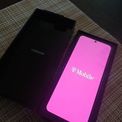 Samsung Galaxy Z FLIP 5 / 256 GB