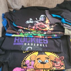 25 Boys Size Med Shirts