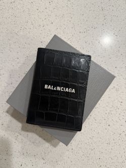 Used Crock Balenciaga wallet