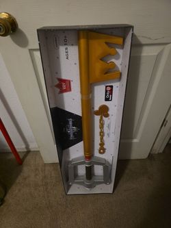 Kingdom hearts PDP mickey Kingdom key darkside keyblade prop replica