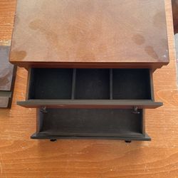 Jewelry box and watch Stan