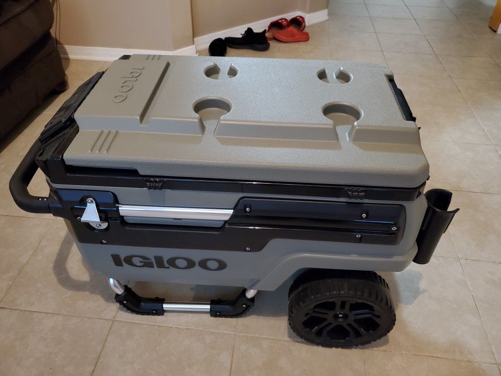 Wheeled Igloo Cooler