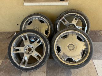 A set of tires 295/30Z/R22