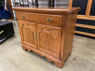 THOMASVILLE Single Drawer Rolling Wooden Flip-Top Buffet