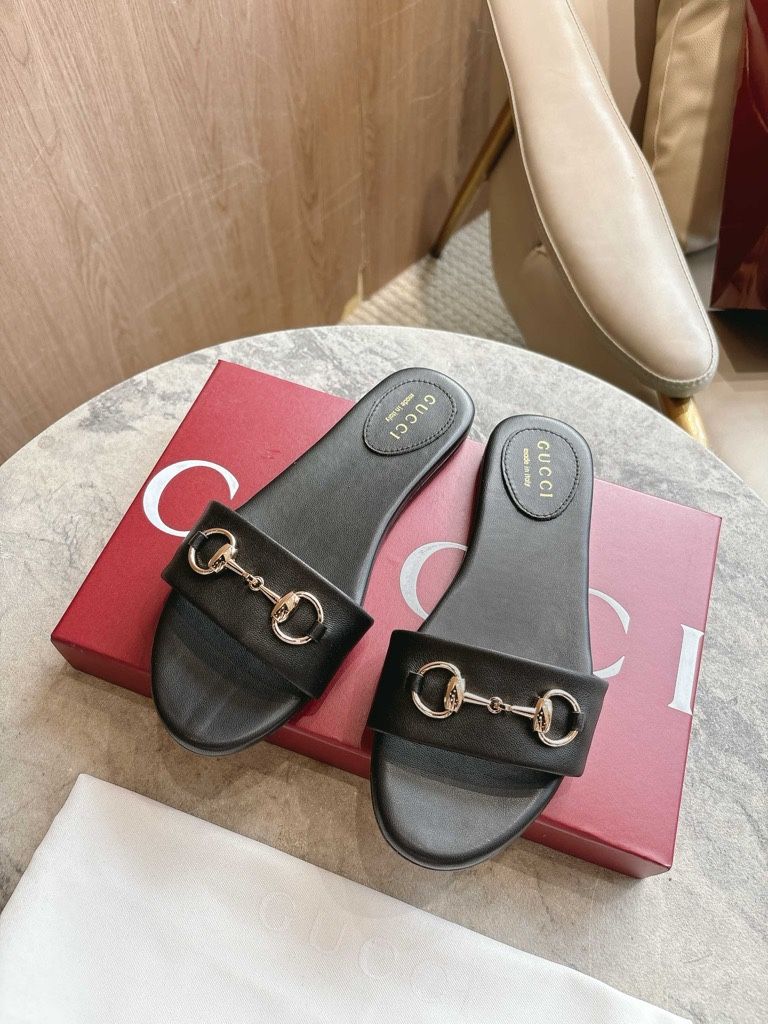 Cool slippers