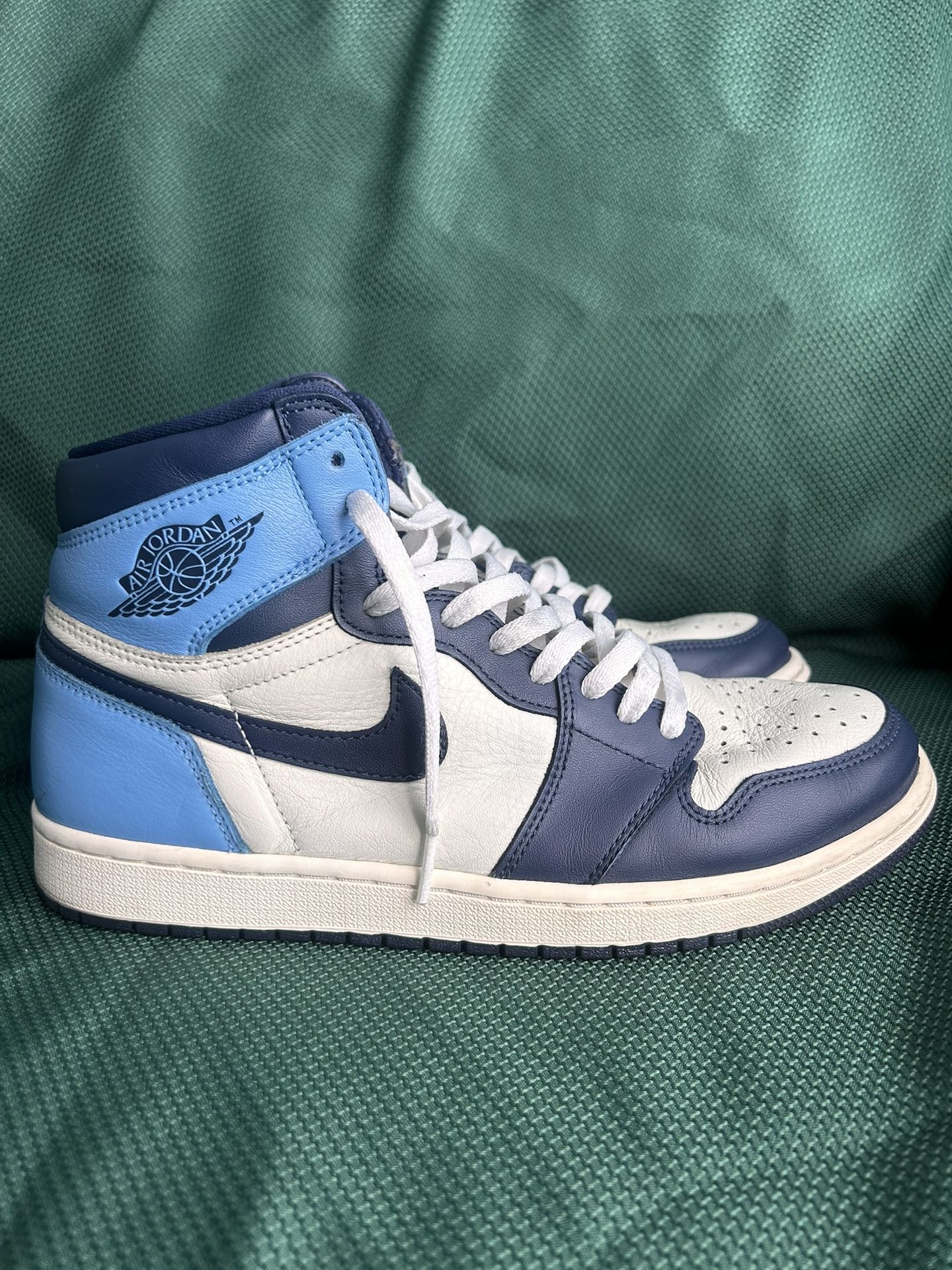 Jordan 1 obsidian 