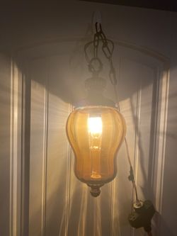 Vintage Mid-Century Modern (MCM) Rich Amber Glass Swag Hanging Pendant Lamp; 16”; Working