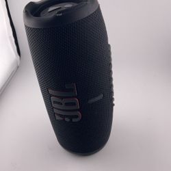 JBL Charge 5 Bluetooth Speaker 