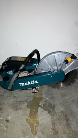 Concrete saw
