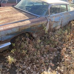 Parts For Sale  1960 Caddaliac 