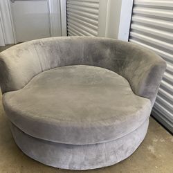 Oval chair 