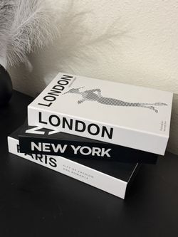 Modern Black & White Home Decor Set 🖤🤍