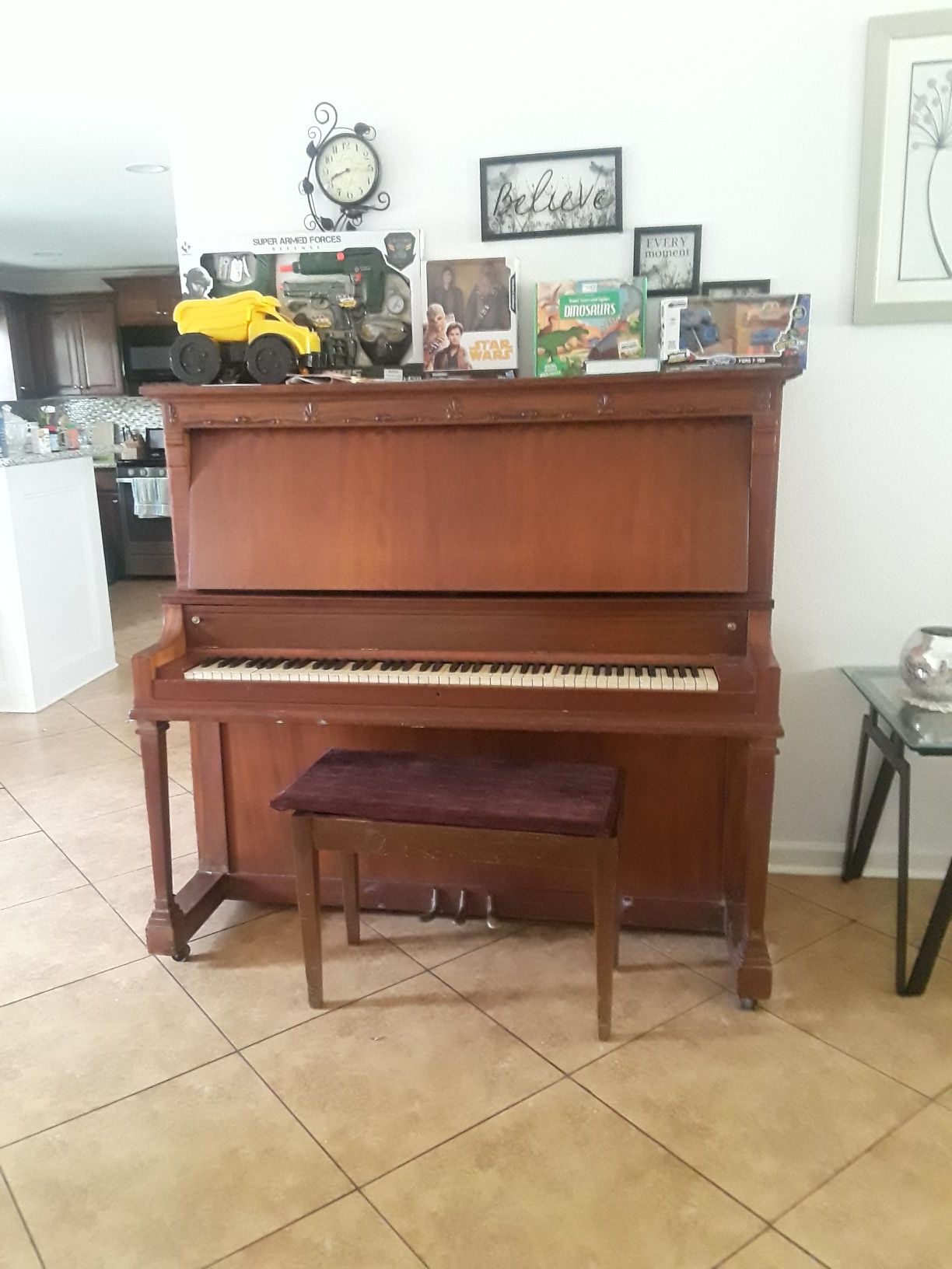 Piano complete afinado