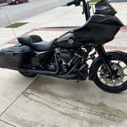 2022 Harley Davidson Road Glide