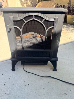 Black Mainstays Electric Heater