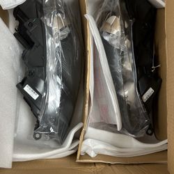 Headlights Assembly Pair Fit For 2013 For Volkswagen For Golf 1.4L,2010-2014 For Volkswagen For Golf 2.0L Black Housing Crystal Clear Lens Replace 5K0