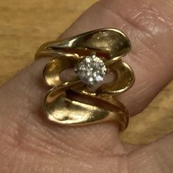 .25 Carat Diamond Solitaire In Unique 14 Kt Yellow Gold Plumb Ring Sz 5