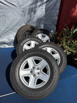 2022 Jeep Gladiator x 5 Wheels 17in Rims W Spare Tire