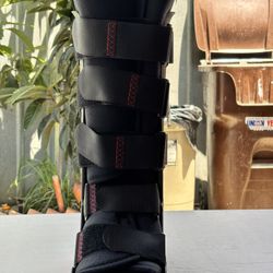  Procare XcelTrax Walking Brace (size M)