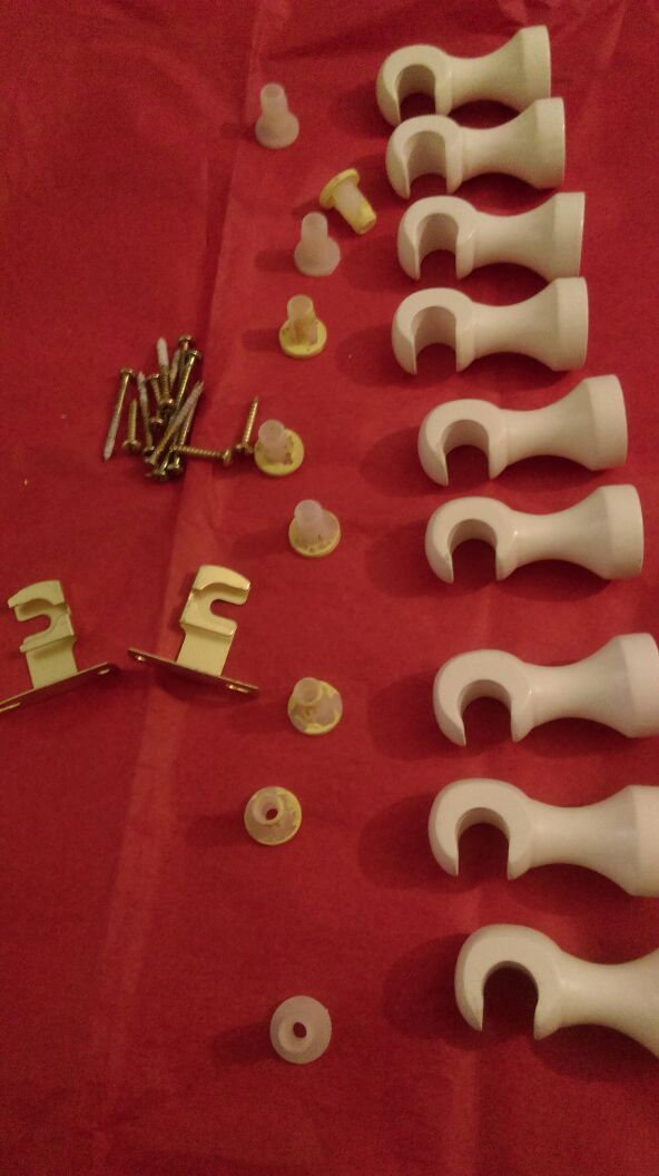 Set of 9. Hooks, curtain/valance hangers