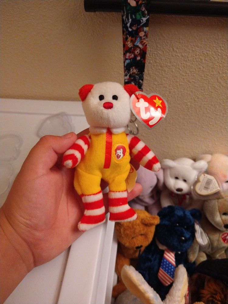 Ronald McDonald The Bear Ty Yellow And Red White Black Colors Of His Body