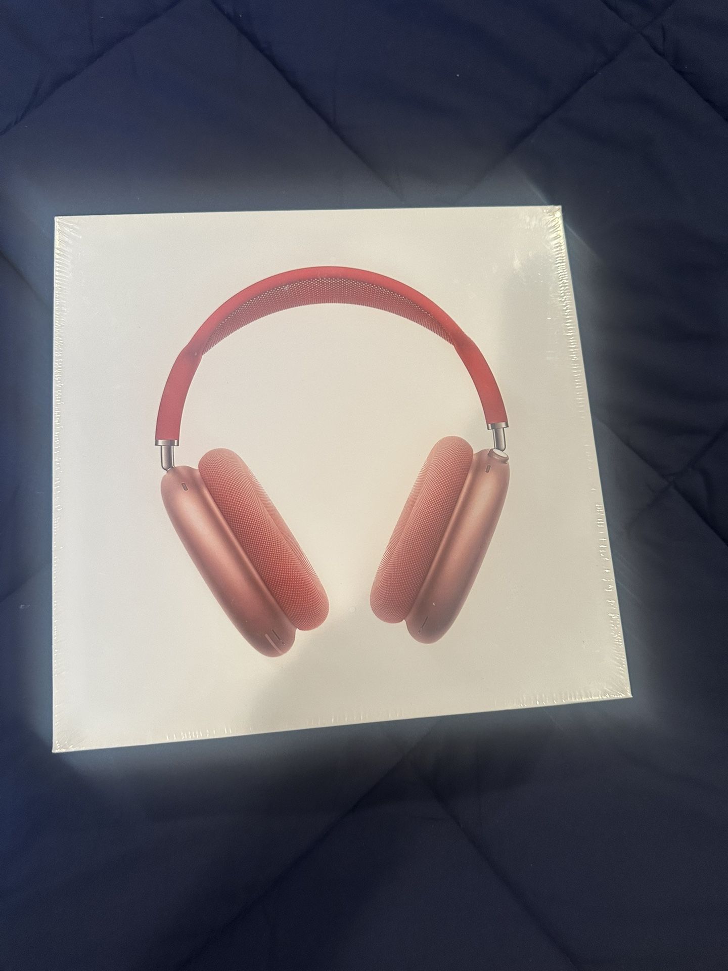 Red airpod maxes