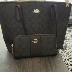 Coach Purse 50$ 