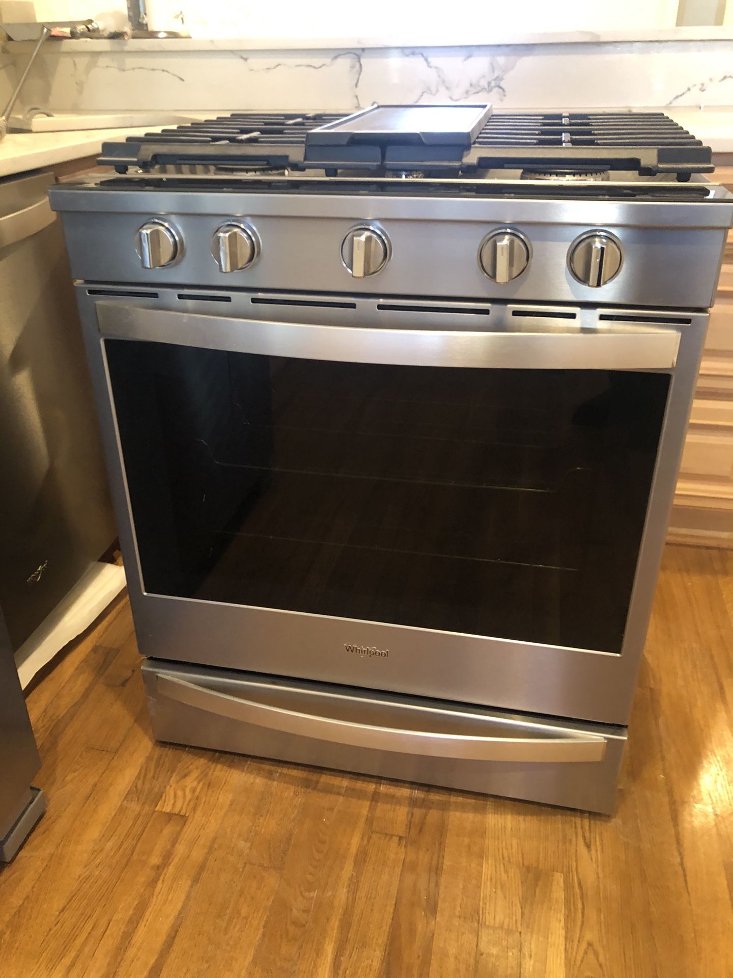 Never used 30” Whirlpool Gas Slide-In Stove 60% Off!