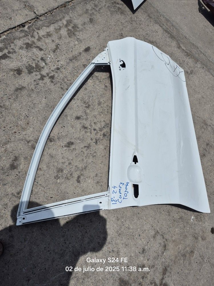 Toyota Camry Right Door Oem