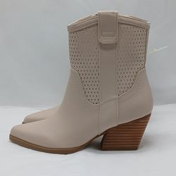 Dolce Vita Kirby Ankle Boot Women's 6 Beige Western Shoes Faux Leather Cowgirl