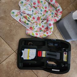 Free Carseat Base And Inserts 