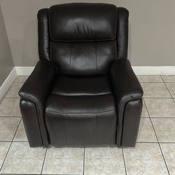 Barcalounger Bryson Leather Power Rocker Recliner with Power Adjustable Headrest