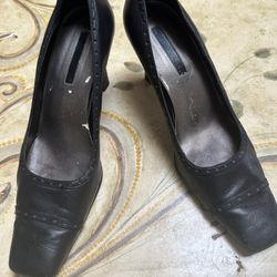 Jones New York Black Leather Square Toe Pumps – Size 8, 4” Heel