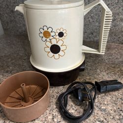 Vintage 70s Electric Coffee Percolator Pot 