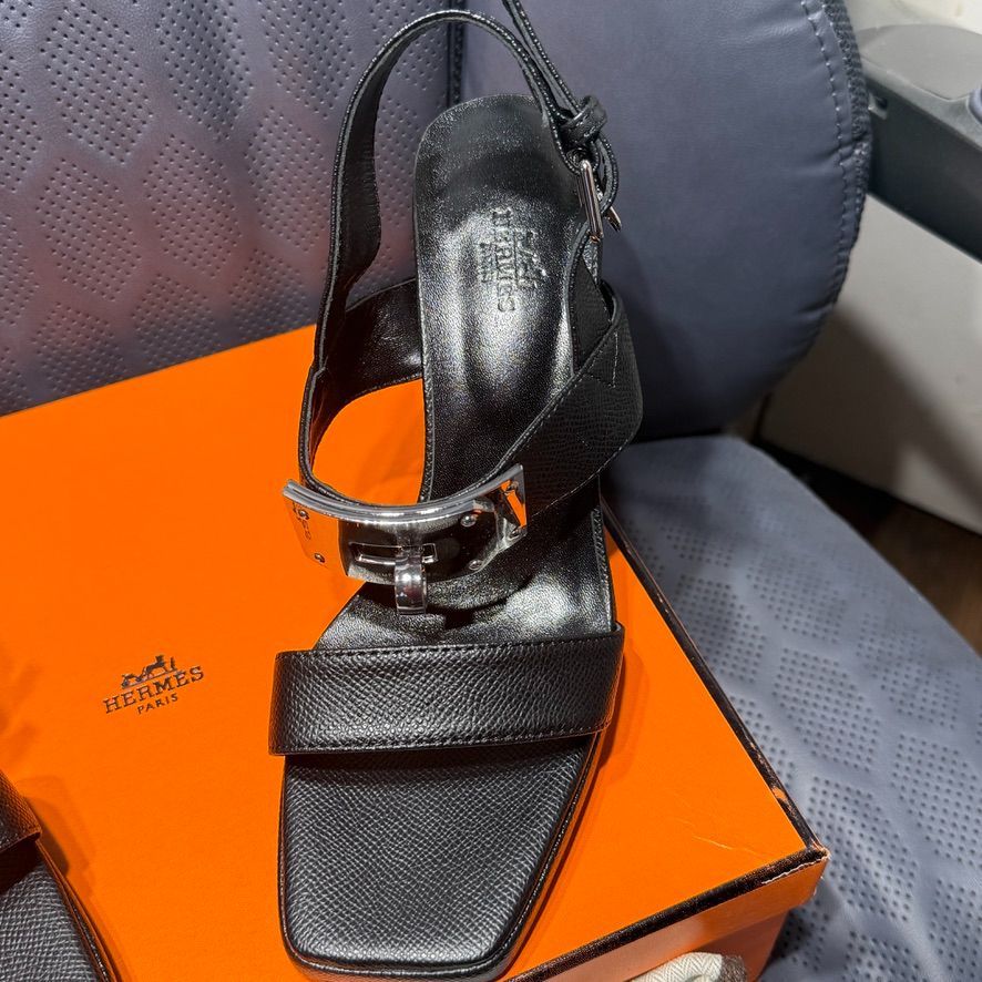 Hermès IIona 90 Sandal Black 38