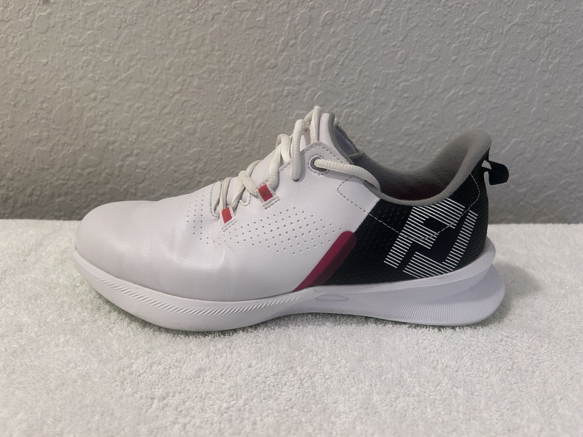 Near New Footjoy Youth Fuel Golf Shoes, White/black/red, Size 6