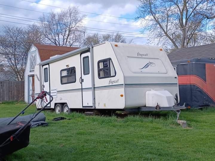 1998 Flagstaff Lite